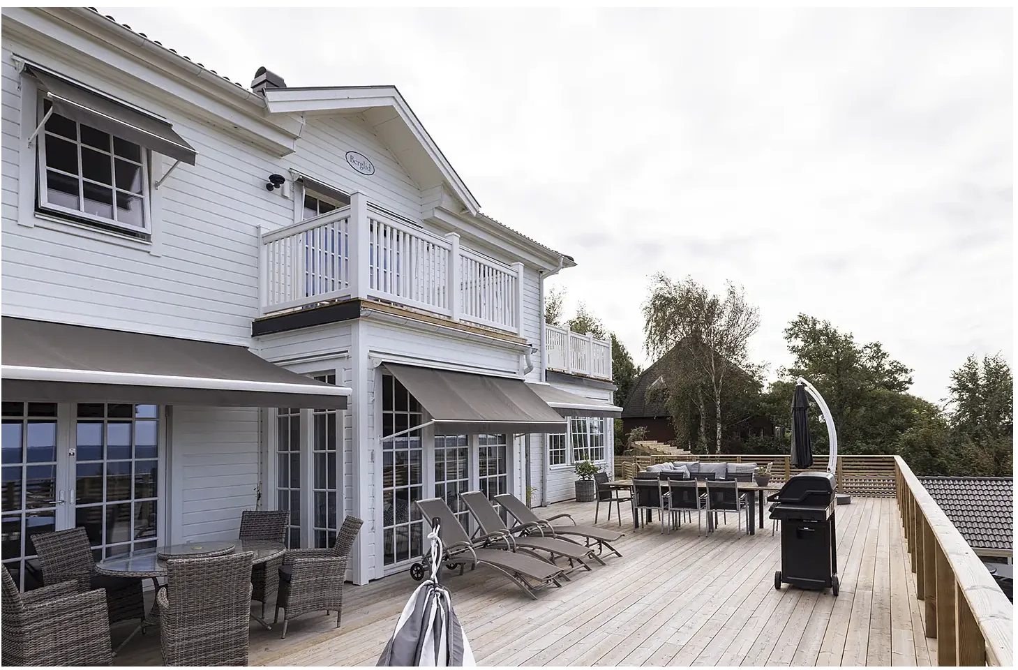 Robert och Marias hus i Sk&auml;lderviken